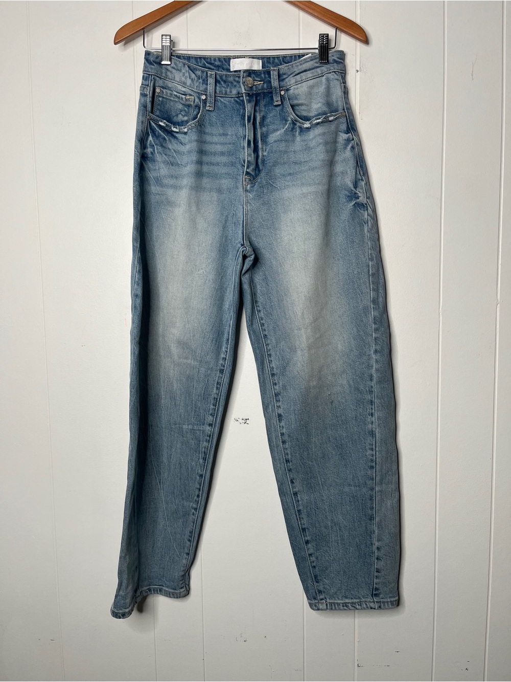 Petra 153 Light Blue High-Rise Barrel Jeans